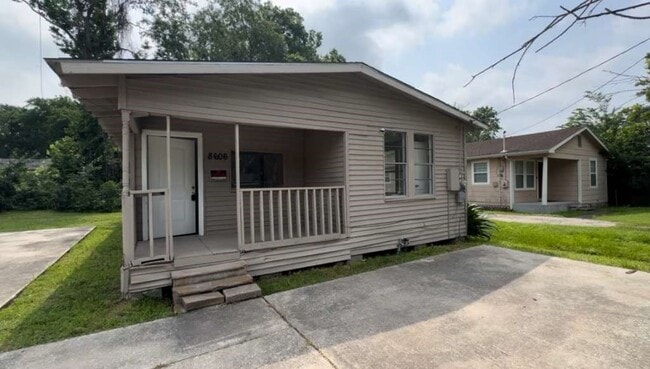 Primary Photo - 8606 Prairie View Dr