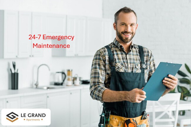 Building Photo - Le Grand Apartments