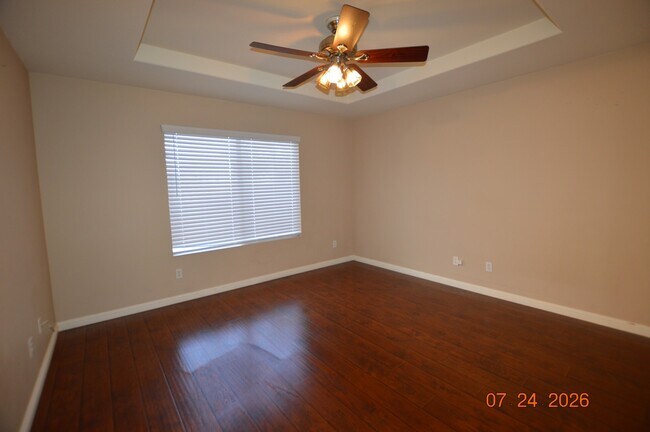 Building Photo - 10656 Primrose Arbor Ave