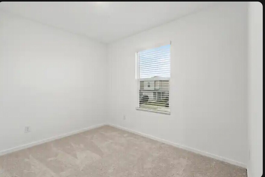 Second bedroom same size closet - 726 Sandhill Crane Ln