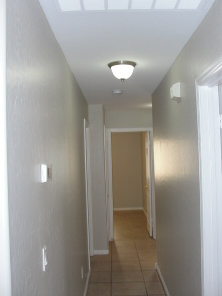 Building Photo - 2357 E Cathy Ct