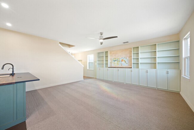 Building Photo - 12241 Cashton