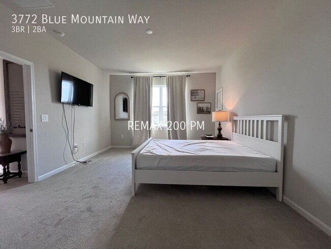 Building Photo - 3772 Blue Mountain Wy