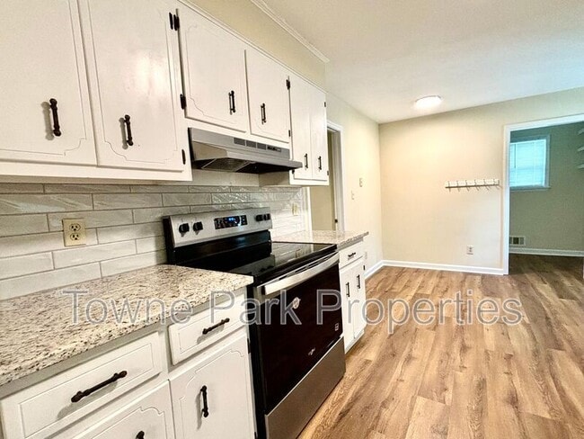 Building Photo - 292 Murray Dr