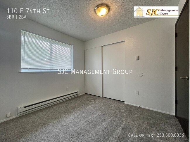 Building Photo - 110 E 74th St