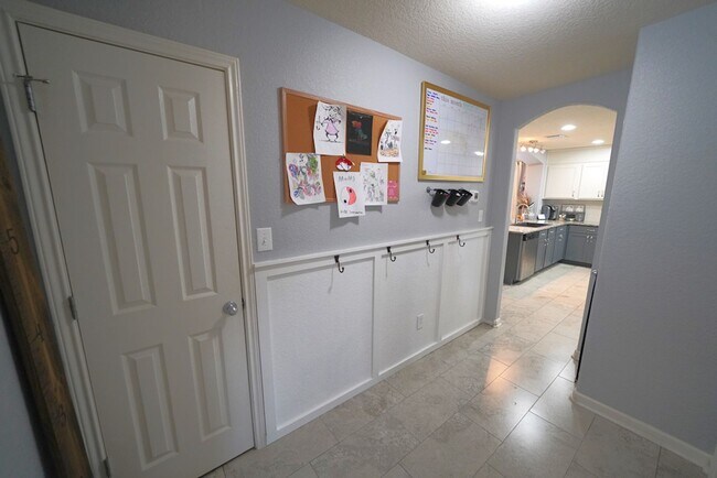 Building Photo - Gorgeous 5 Bedroom Rental in Cibolo! Realtor Commmission: $400