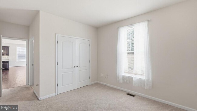 Building Photo - 424 Alder Dr
