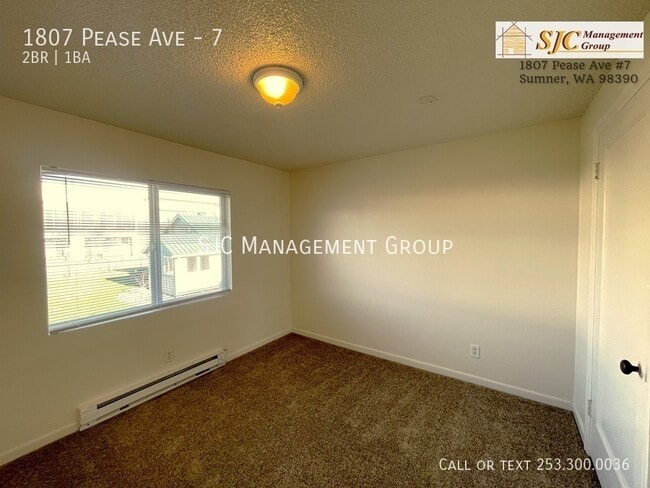 Building Photo - 1807 Pease Ave