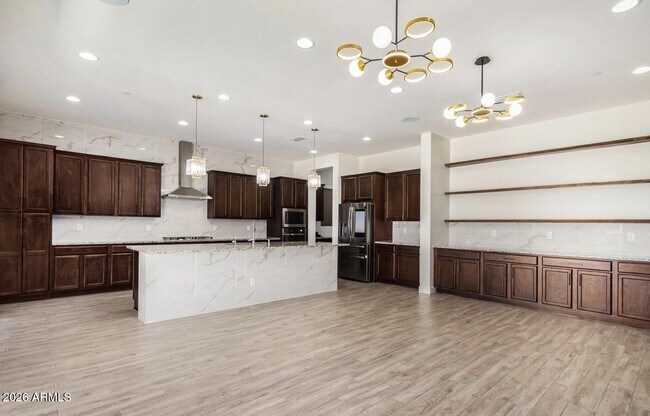 Building Photo - 7199 W Pinnacle Vista Dr