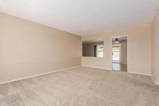 Building Photo - 10214 W Burns Dr