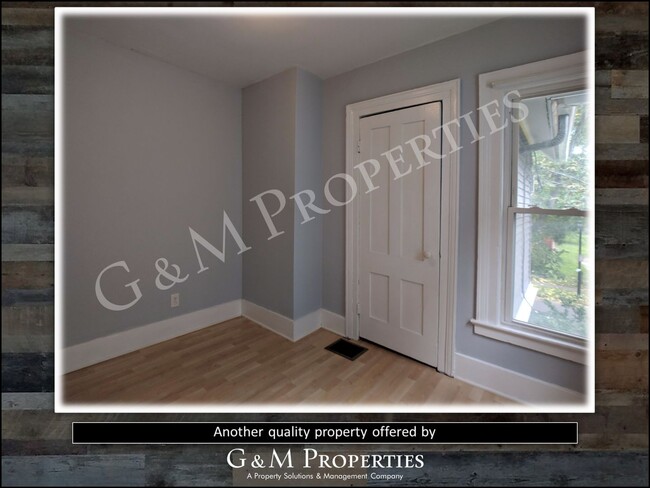 Building Photo - 3-Bedroom Rental Home: South Wedge Neighbo...