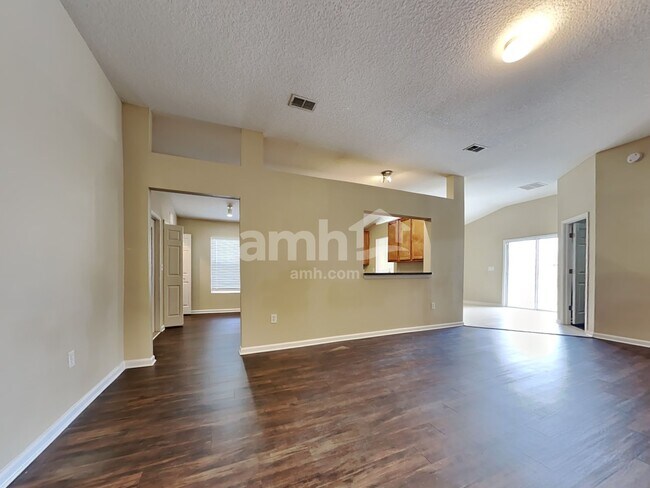 Building Photo - 81 Marisco Way