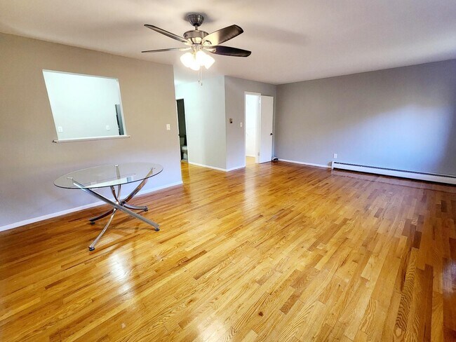 Building Photo - 5 Brevoort Dr