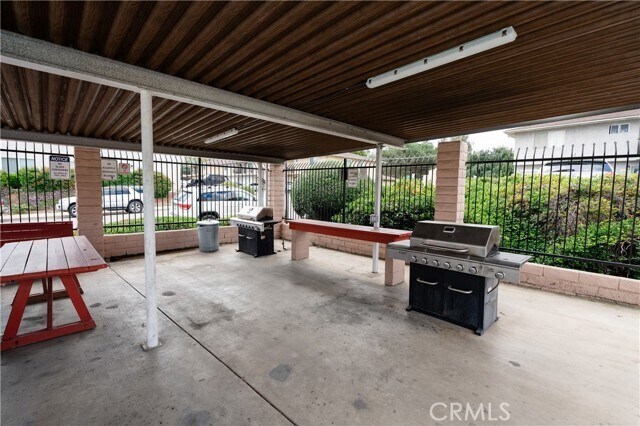 Building Photo - 12157 Wintergreen Dr