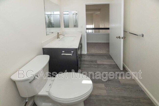 Building Photo - 238 Cinnabar Way