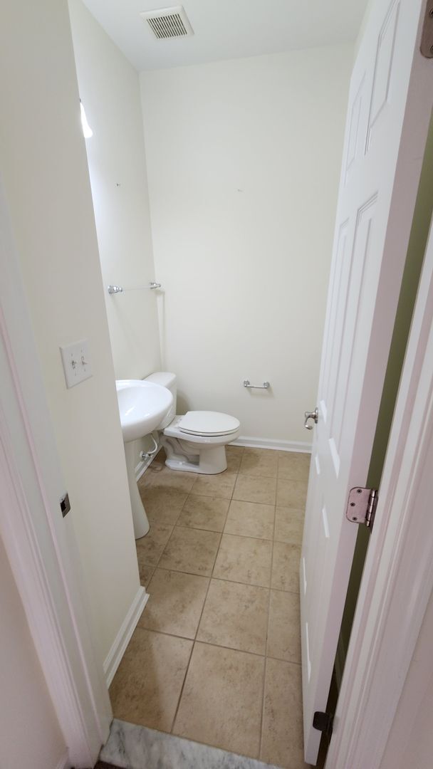 Building Photo - Spacious, Large, Luxury Hockessin, Delaware Townhome