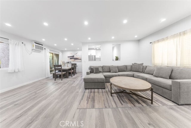 Building Photo - 3010 Montrose Ave