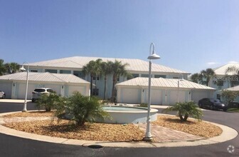 Building Photo - 5748 Sabal Trace Dr