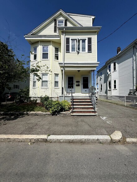 Building Photo - 82 Suffolk St