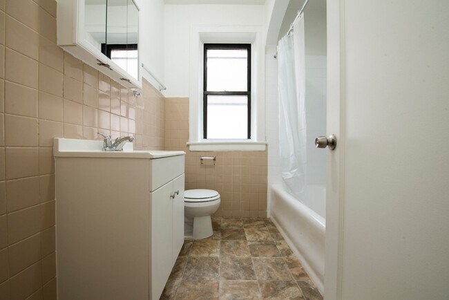 Building Photo - South Shore Apartments