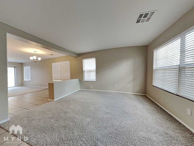 Building Photo - 3420 W St Anne Ave