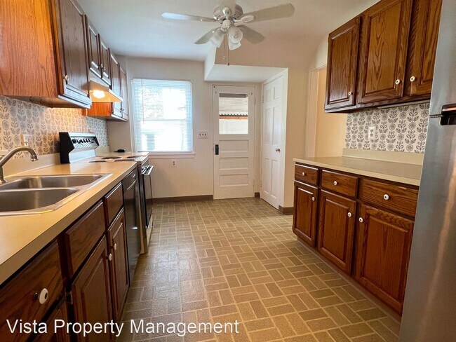 Building Photo - 4 br, 2 bath House - 54 Fisher Rd