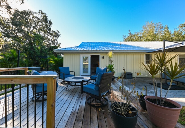 Building Photo - 10113 Lindelaan Dr