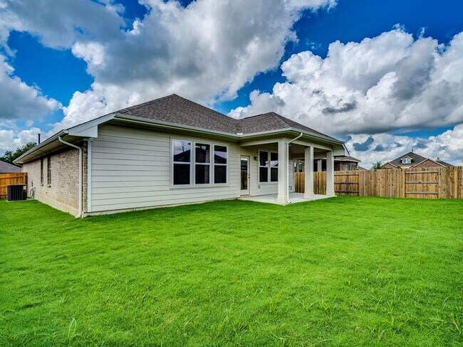 Building Photo - 270 Rimrock Ct