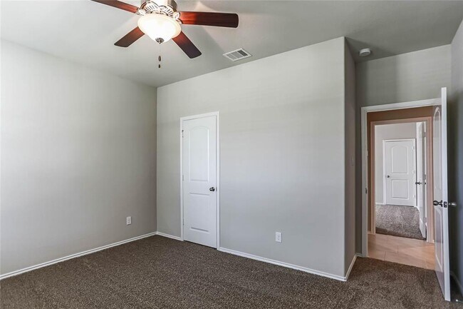 Building Photo - 23822 Piedmont Forest Dr