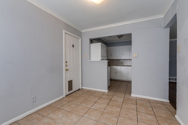 Building Photo - 6517 E Mockingbird Ln