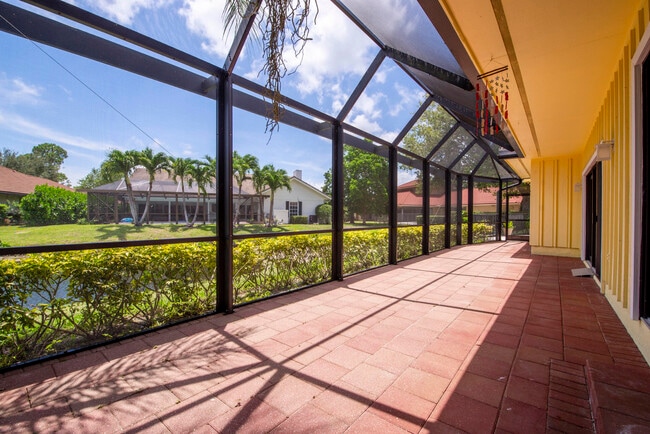 Building Photo - 1 Wycliff Rd