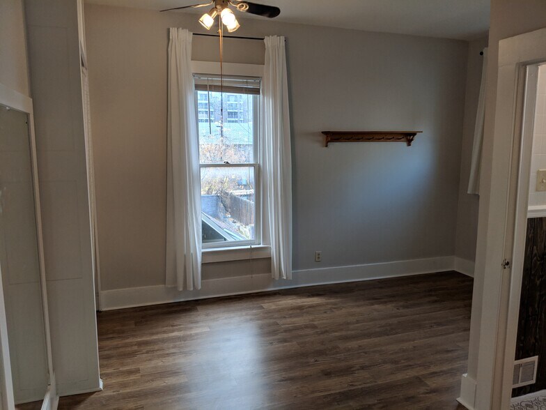 Building Photo - 224 S 800 E