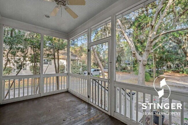 Building Photo - 2677 Broad St