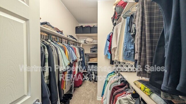 Building Photo - 1530 Little Bear Creek Point