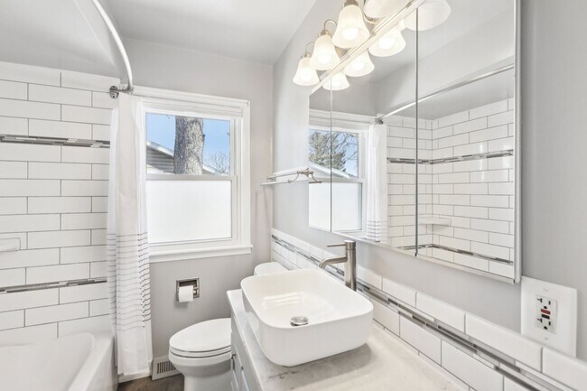 Building Photo - Updated 4-Bed 2-Bath SF Home with Lake Views & Great Entertaining Space in Monona