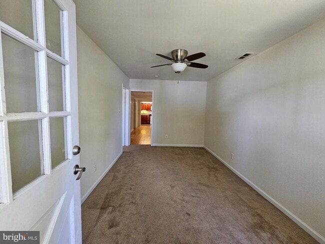 Building Photo - 178 Kingston Park Ln E