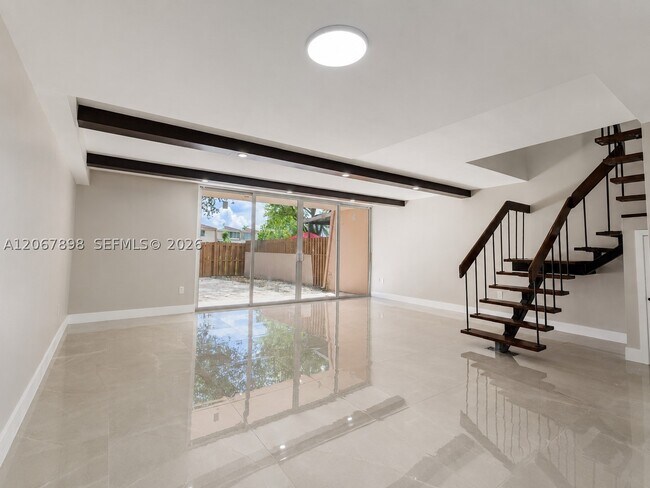 Building Photo - 14124 Kendale Lakes Cir