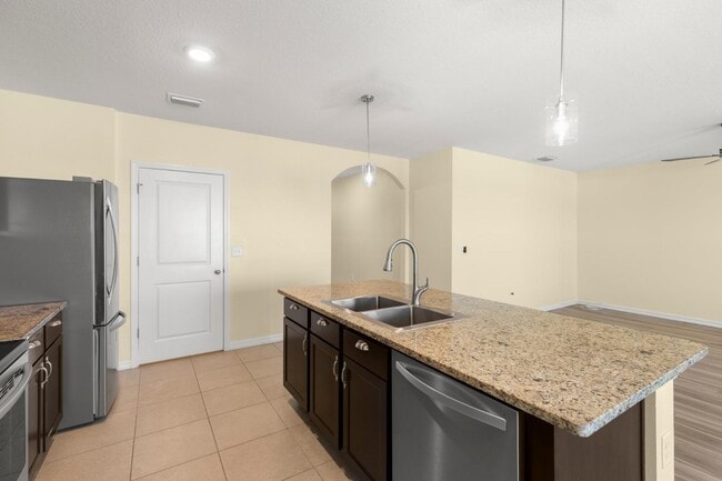 Building Photo - 13911 Smiling Daisy Pl