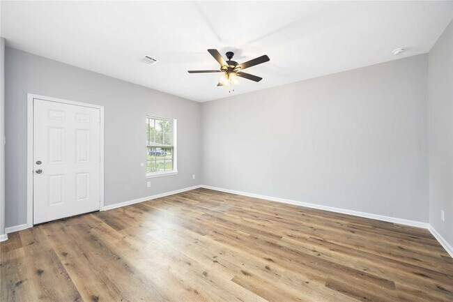 Building Photo - 4507 White Rock St