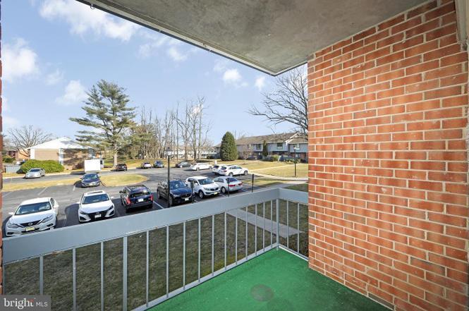 Building Photo - 222 Echelon Rd
