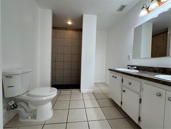 Building Photo - 3575 Michigan Ave