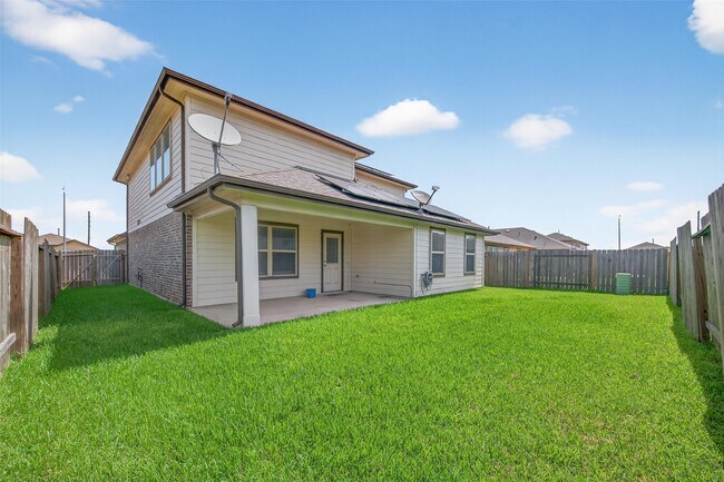 Building Photo - 718 Harvest Bluff Dr