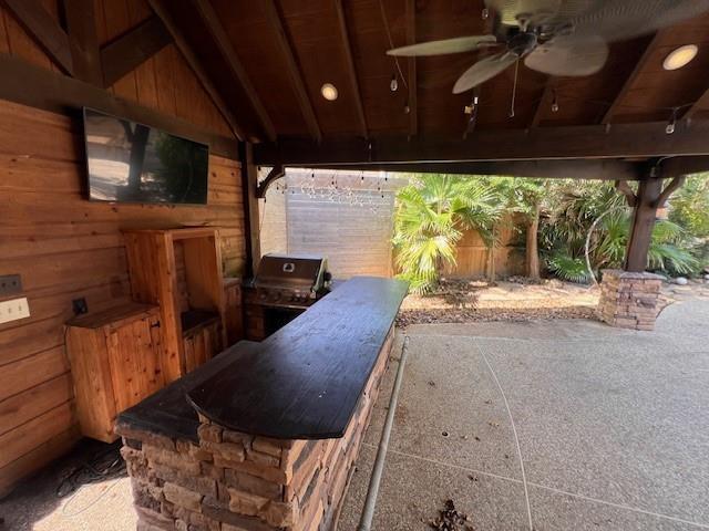 Building Photo - 2602 Cloverfield Ct