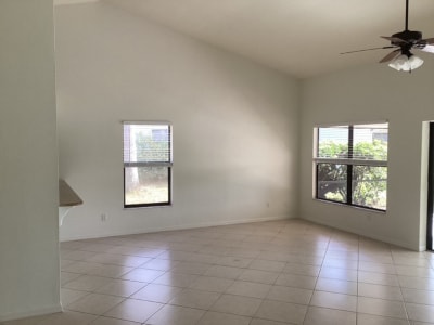 Building Photo - 1308 Monarch Cir