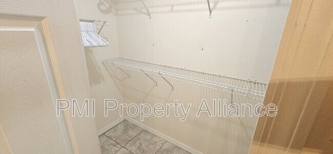 Building Photo - 11649 Crescent Pines Blvd
