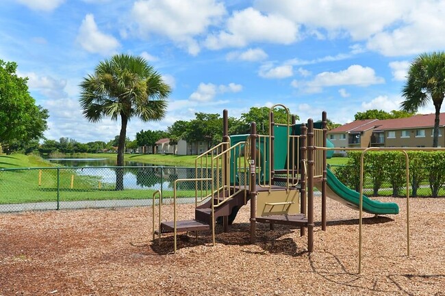Building Photo - 1162 Lake Terry Dr