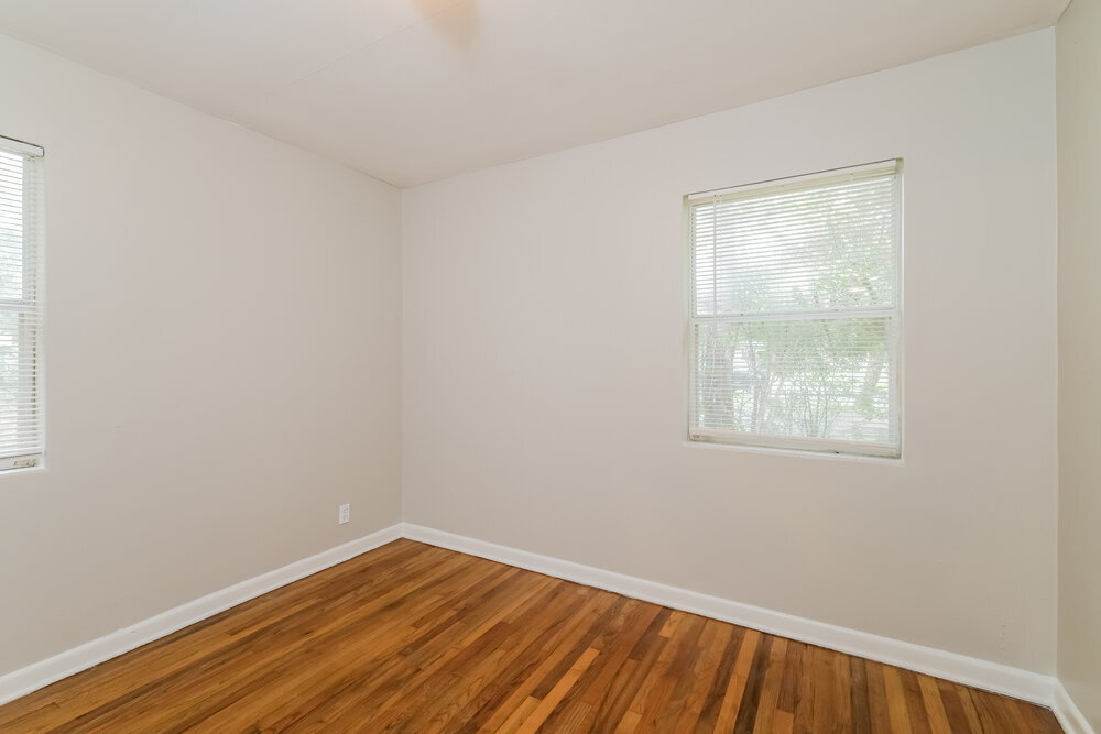 Building Photo - 7244 Rhode Island Dr E