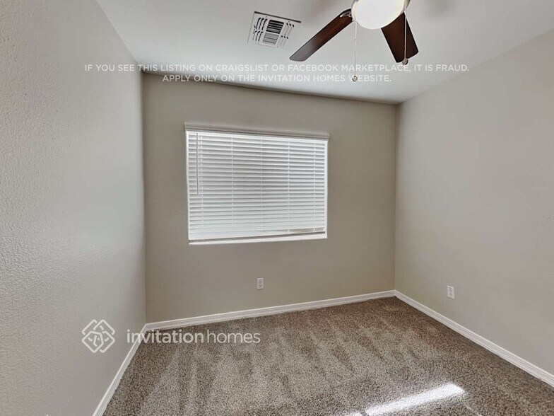 Building Photo - 13013 N 130th Ln