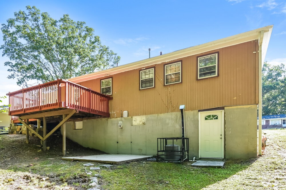 Building Photo - 6325 Wellington Way