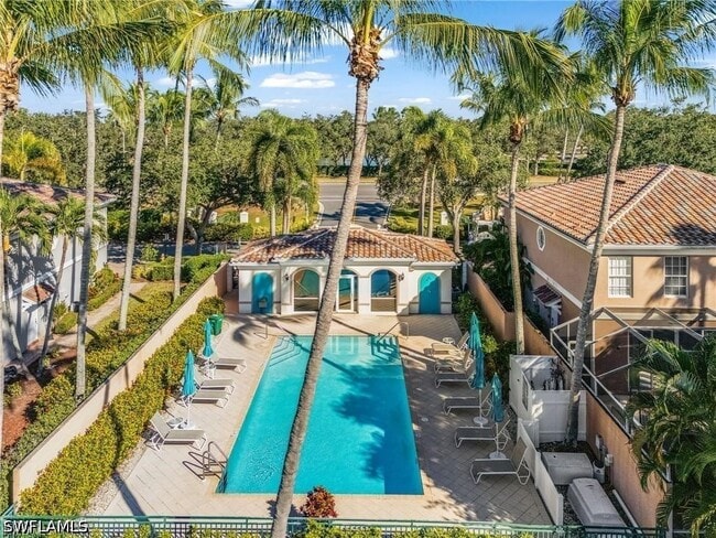 Building Photo - 5601 Cove Cir